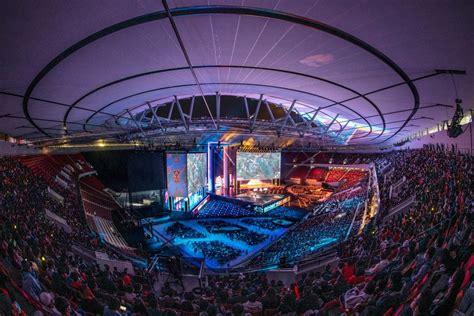 Riot plans to expand its esports structure to other IPs.
